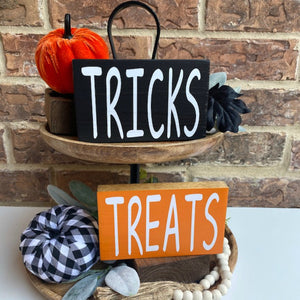 Small Halloween Wood Signs